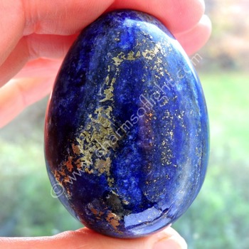Rough Lapis Lazuli gemstone